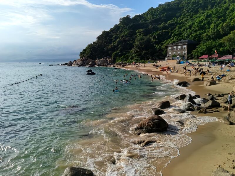 Yougan Bay Coastline: A Hidden Glass Sea Paradise in Shenzhen-Dgcity-Discover Great Chinese City