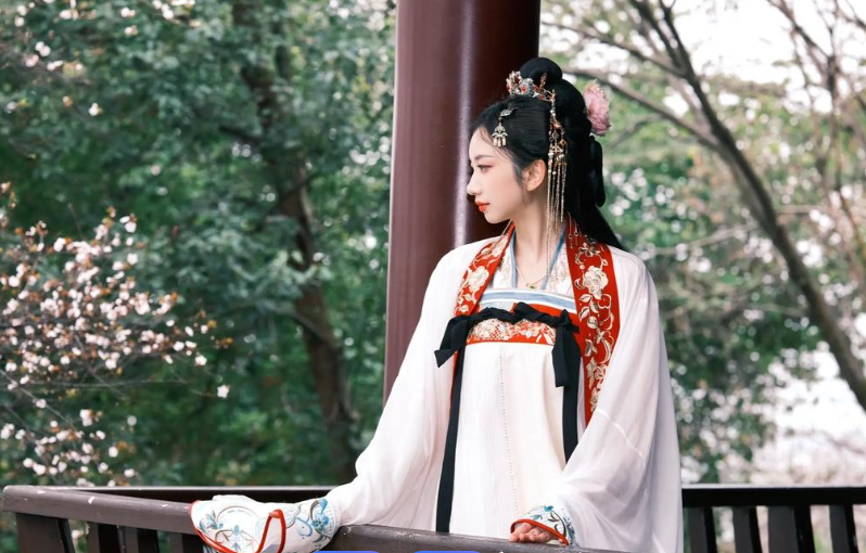 穿越千年：汉服里的华夏文明印记-Dgcity-Discover Great Chinese City