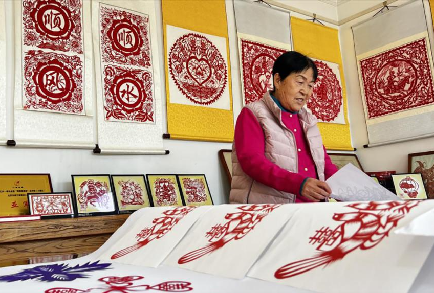 图片[2]-Chinese Paper Cutting Introduction - Intangible Cultural Heritage Craft for Foreign Tourists